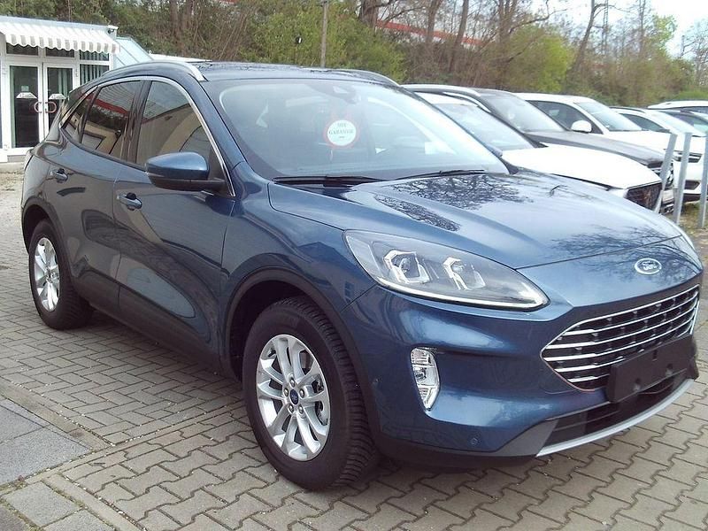 Blau Gebraucht 2023 Ford Kuga Titanium X SUV | 31.900 € (Etwas zu teuer) - Bild 1/4