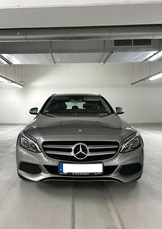 Gebraucht Mercedes C220 170 PS (125 kW) 2015 Grau Limousine