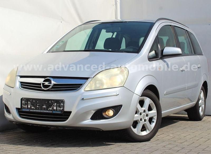 Silber Gebraucht 2008 Opel Zafira Van / Kleinbus | 2.780 € (Fairer Preis) - Bild 1/4