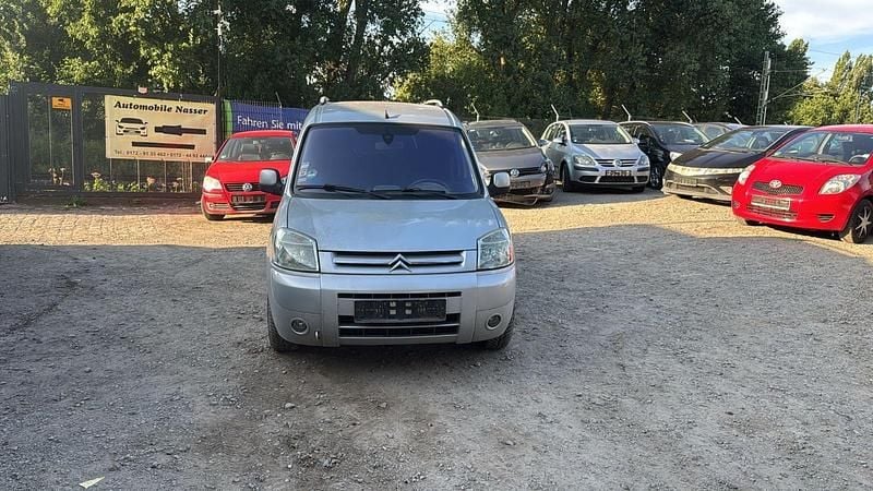 Grau Gebraucht 2006 Citroën Berlingo Van / Kleinbus | 1.300 € (Superpreis) - Bild 1/4