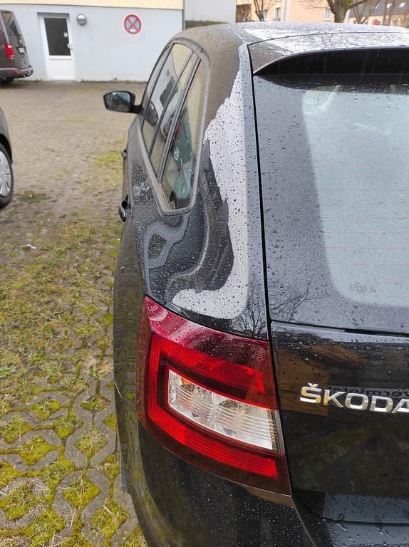 Schwarz Gebraucht 2018 Skoda Rapid Cool Edition Limousine | 7.450 € (Fairer Preis) - Bild 1/1