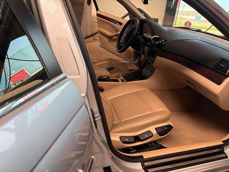 Gebraucht BMW 325 192 PS (141 kW) 2002 Silber Kombi