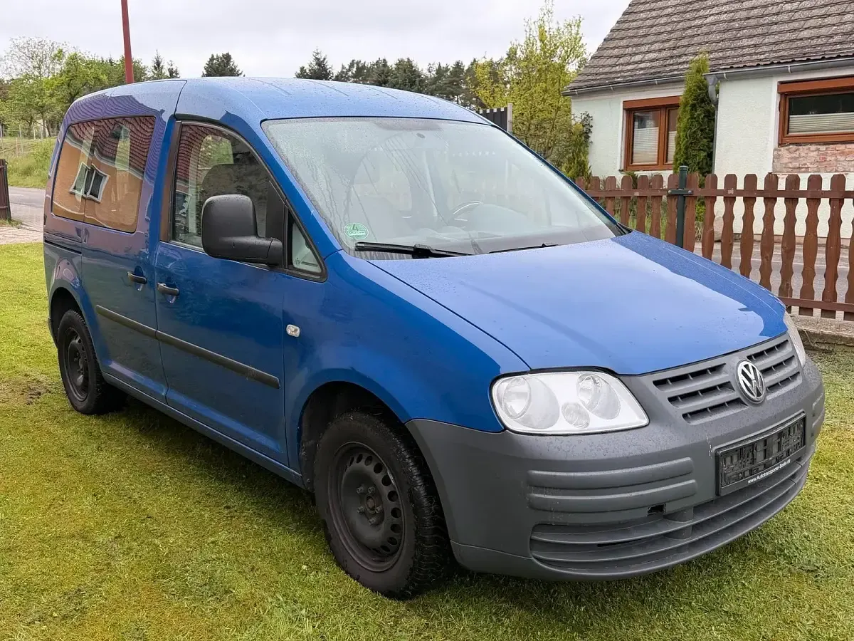 Używany VW Caddy 109 KM (80 kW) 2007 Niebieski Minivan