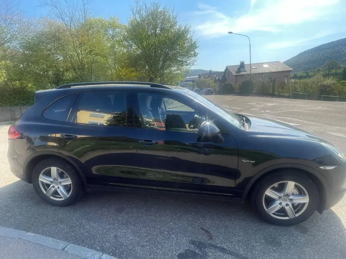 Gebraucht Porsche Cayenne S 400 PS (294 kW) 2011 Braun SUV