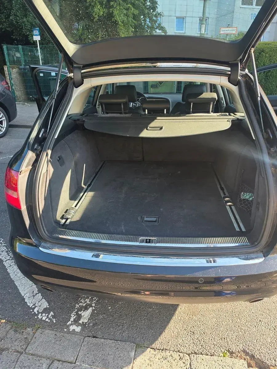 Gebraucht Audi A6 190 PS (139 kW) 2010 Schwarz Limousine