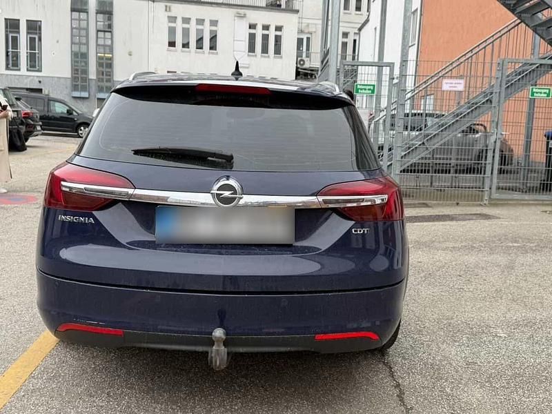Gebraucht Opel Insignia 170 PS (125 kW) 2014 Blau Limousine
