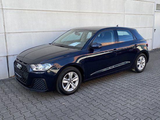 Gebraucht Audi A1 Sportback Basis 95 PS (69 kW) 2021 Firmamentblau metallic Kleinwagen