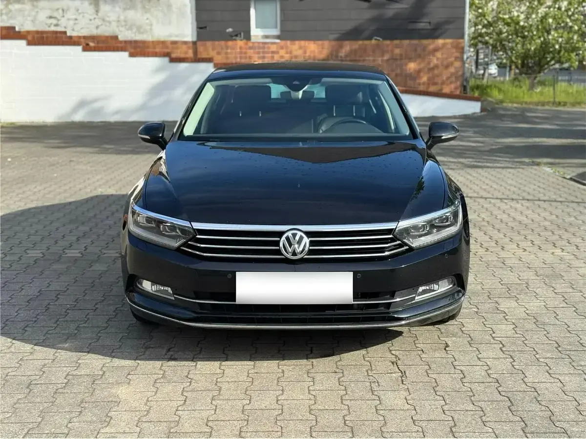Gebraucht VW Passat Highline 190 PS (139 kW) 2015 Schwarz Limousine