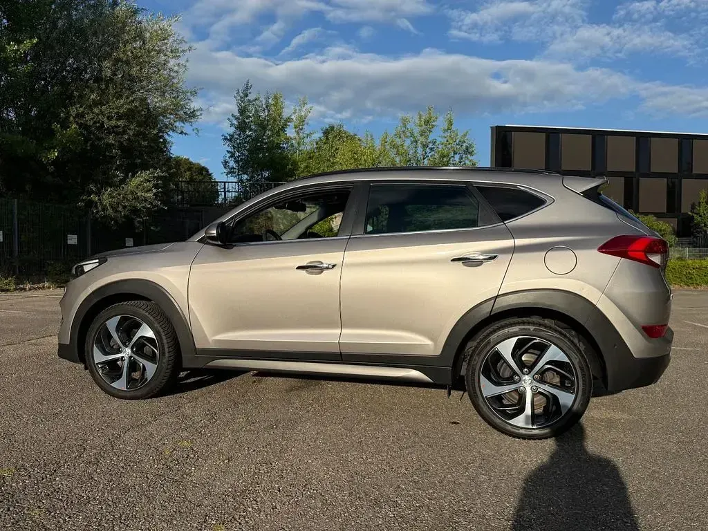 Gebraucht Hyundai Tucson Premium 177 PS (130 kW) 2016 Beige SUV