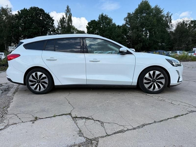 Gebraucht Ford Focus Cool & Connect 150 PS (110 kW) 2019 Weiß Kombi
