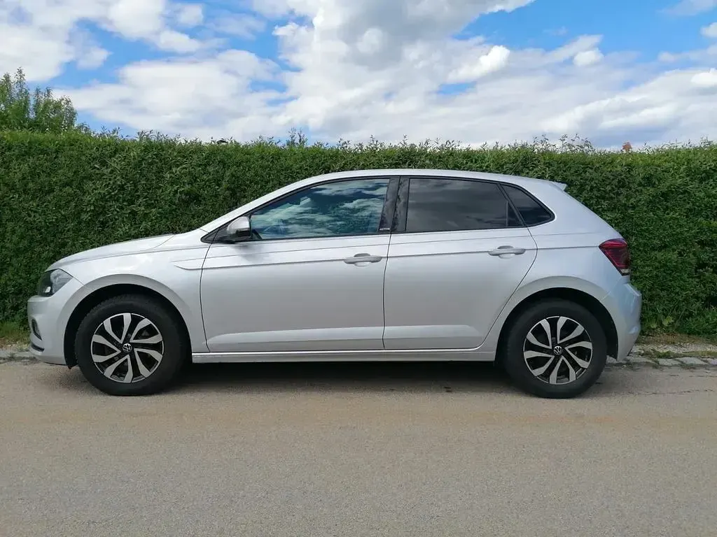 Gebraucht VW Polo Active 95 PS (69 kW) 2021 Silber Kleinwagen