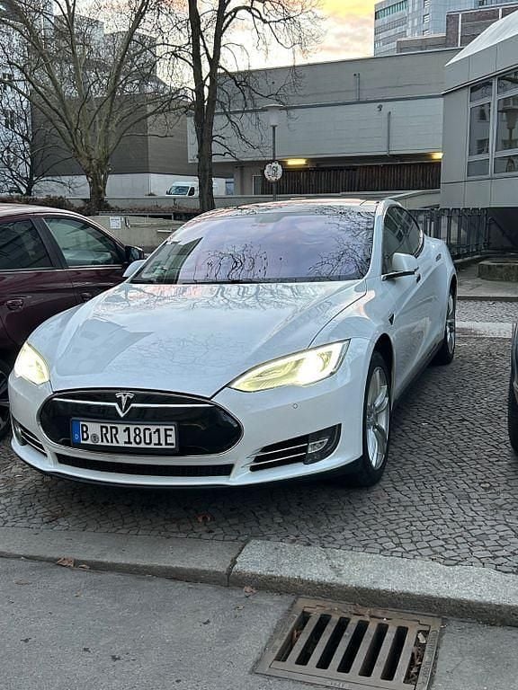 Gebraucht Tesla Model S 309 kW (421 PS) 2013 Weiß Kleinwagen