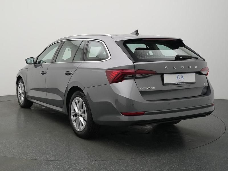 Gebraucht Skoda Octavia Style 150 PS (110 kW) 2022 Grau Kombi