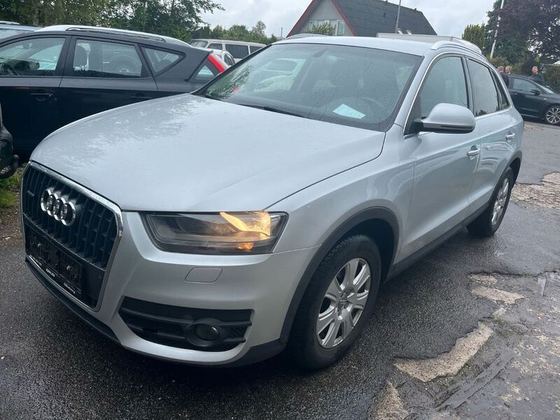 Grau Gebraucht 2013 Audi Q3 SUV | 8.400 € (Superpreis) - Bild 1/4