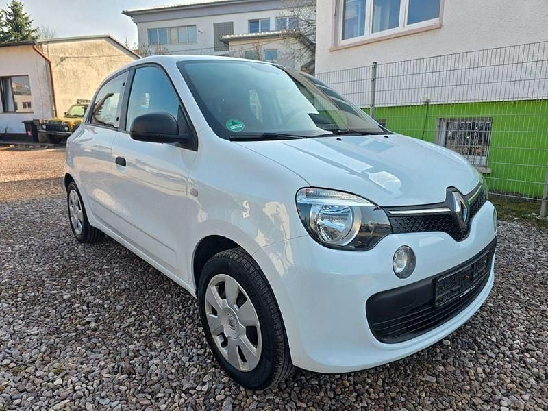Gebraucht Renault Twingo Life 69 PS (50 kW) 2016 Weiß Kleinwagen