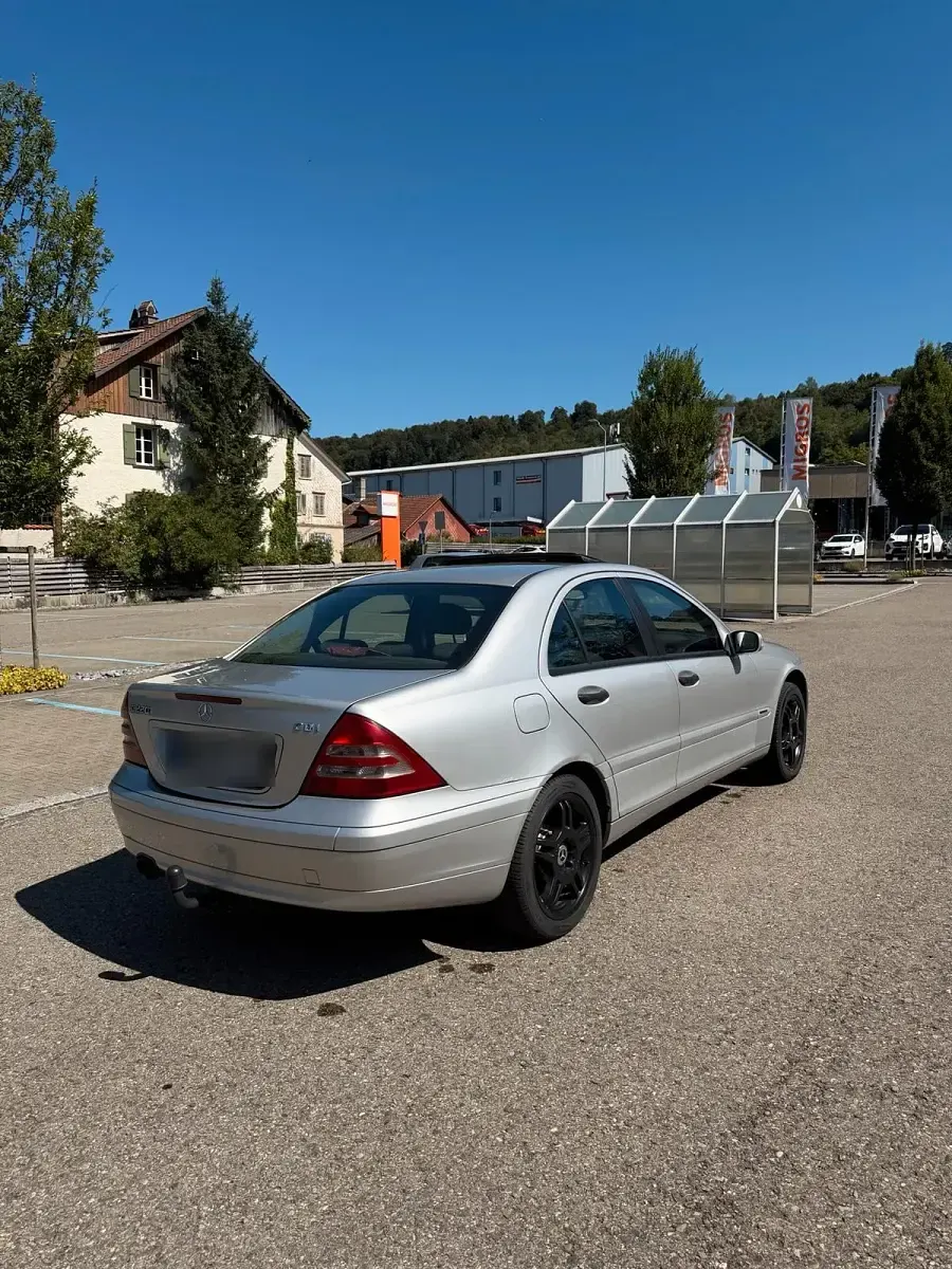 Gebraucht Mercedes C220 AMG 148 PS (108 kW) 2001 Limousine