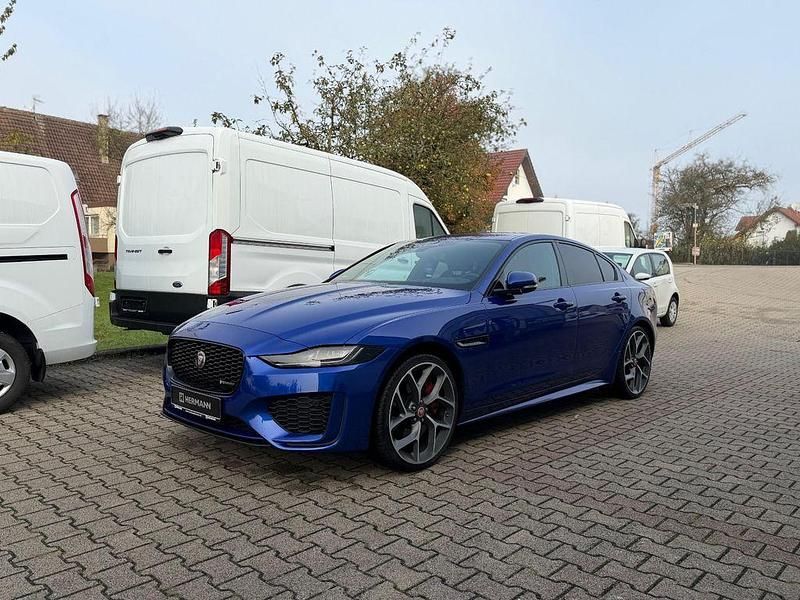 Blau Gebraucht 2020 Jaguar XE R-Dynamic Limousine | 29.870 € (Teuer) - Bild 1/4