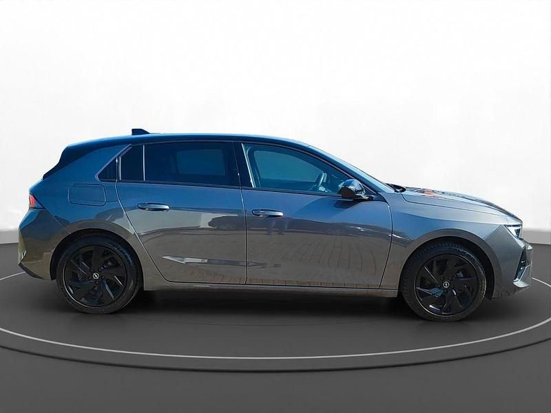 Gebraucht Opel Astra 131 PS (96 kW) 2024 Grau Limousine