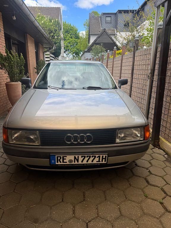 Gebraucht Audi 80 Comfort 90 PS (66 kW) 1991 Silber Limousine
