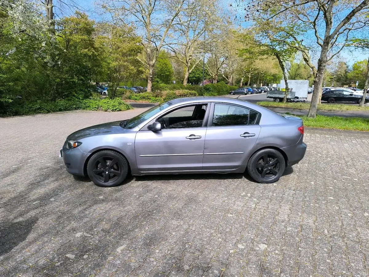Gebraucht Mazda 3 105 PS (77 kW) 2004 Grau Limousine