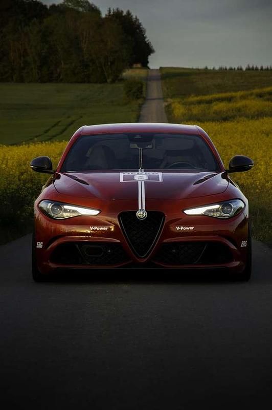 Gebraucht 2020 Alfa Romeo Giulia Quadrifoglio Limousine | 65.000 € - Bild 1/4