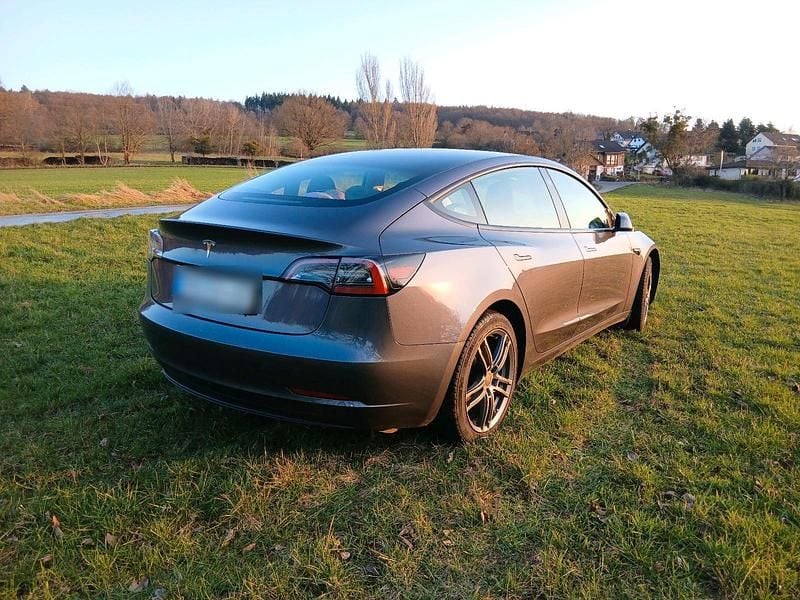 Gebraucht Tesla Model 3 208 kW (283 PS) 2023 Grau Limousine