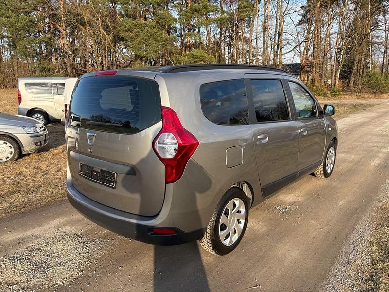 Gebraucht Dacia Lodgy Lauréate 116 PS (85 kW) 2014 Beige Van / Kleinbus
