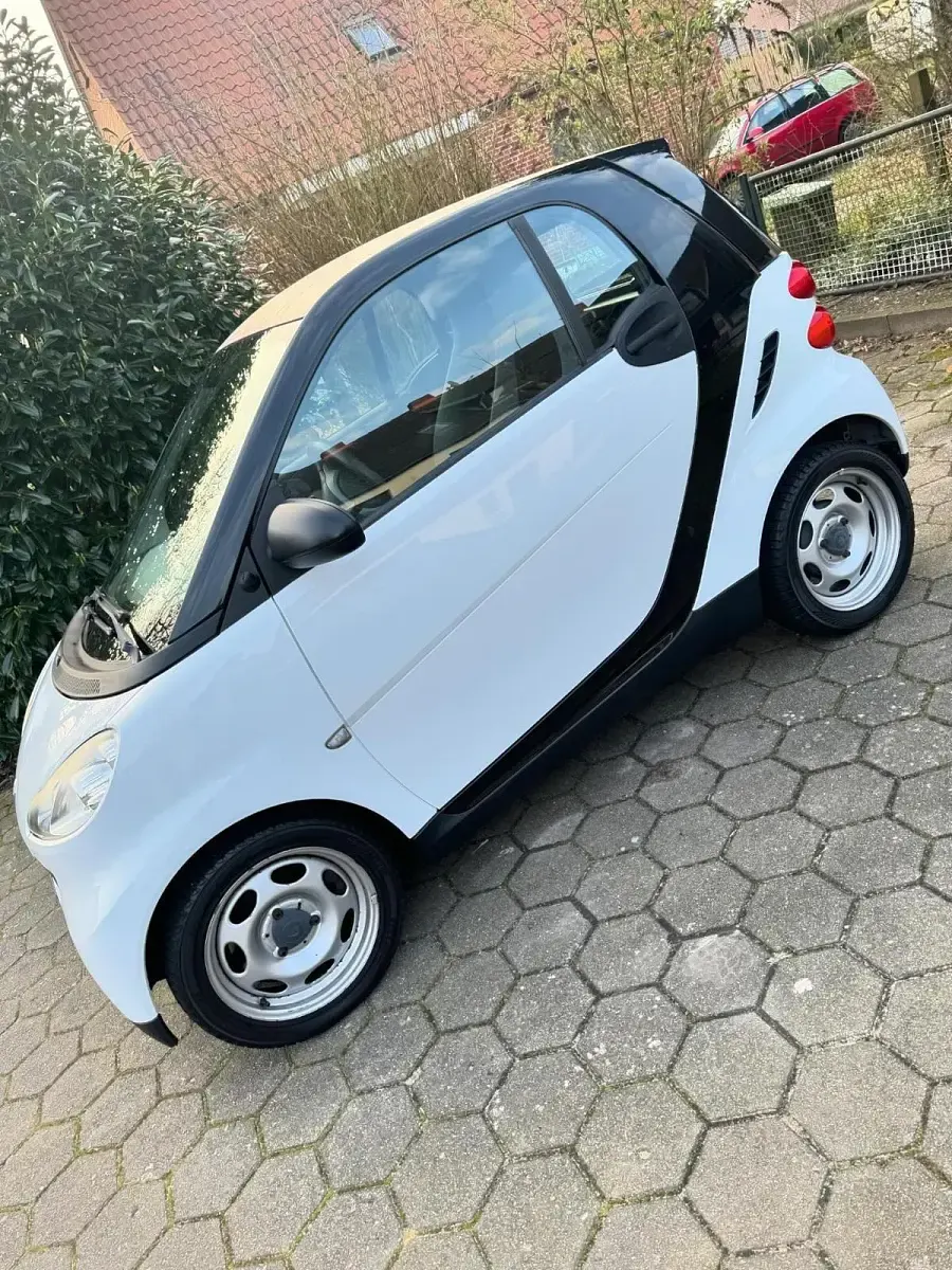 Gebraucht Smart ForTwo Coupé 71 PS (52 kW) 2010 Weiß Coupé