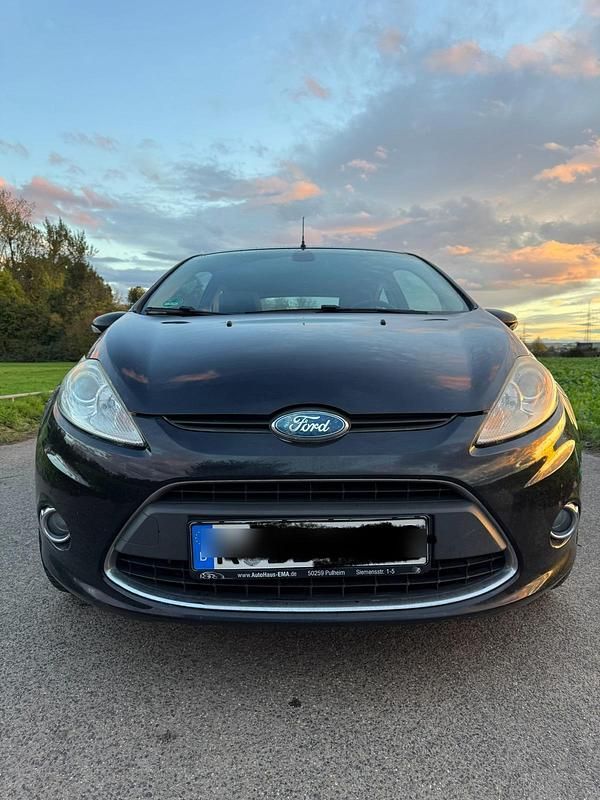 Schwarz Gebraucht 2008 Ford Fiesta Kleinwagen | 2.700 € (Etwas zu teuer) - Bild 1/4