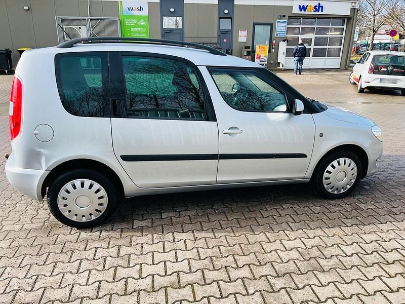 Gebraucht Skoda Roomster 105 PS (77 kW) 2013 Grau Van / Kleinbus