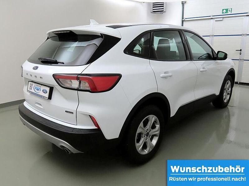 Gebraucht Ford Kuga 224 PS (164 kW) 2022 Frostweiß SUV