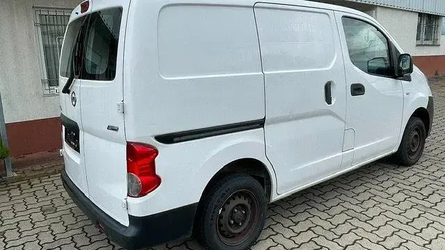 Gebraucht Nissan NV200 86 PS (63 kW) 2011 Weiß Van / Kleinbus