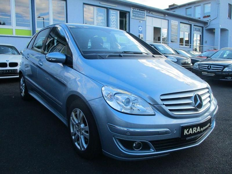 Gebraucht Mercedes B180 109 PS (80 kW) 2006 Blau Van / Kleinbus