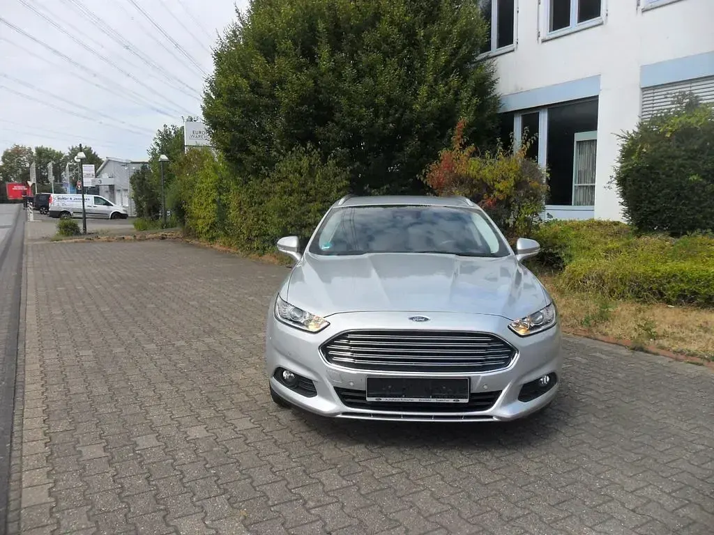 Gebraucht Ford Mondeo 165 PS (121 kW) 2019 Silber Limousine