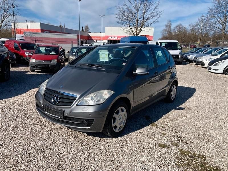 Gebraucht Mercedes A150 95 PS (69 kW) 2008 Gold Kleinwagen