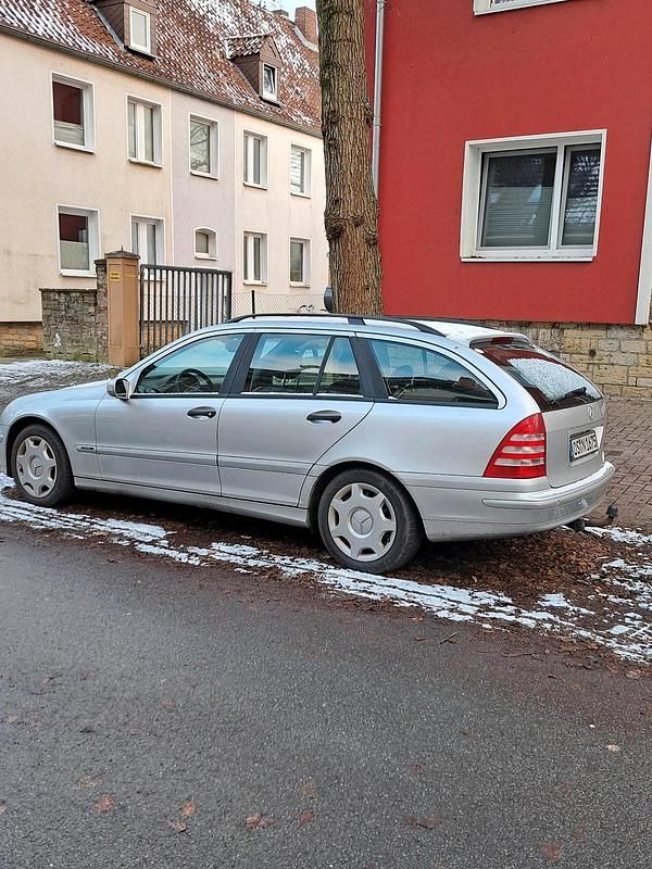 Gebraucht Mercedes C200 122 PS (89 kW) 2004 Silber Kombi