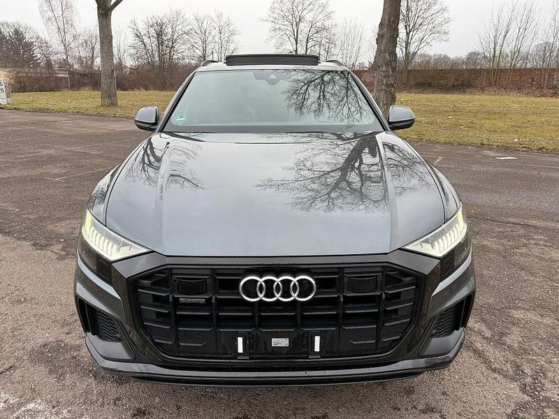 Gebraucht Audi Q8 Ambiente 286 PS (210 kW) 2019 Grau SUV