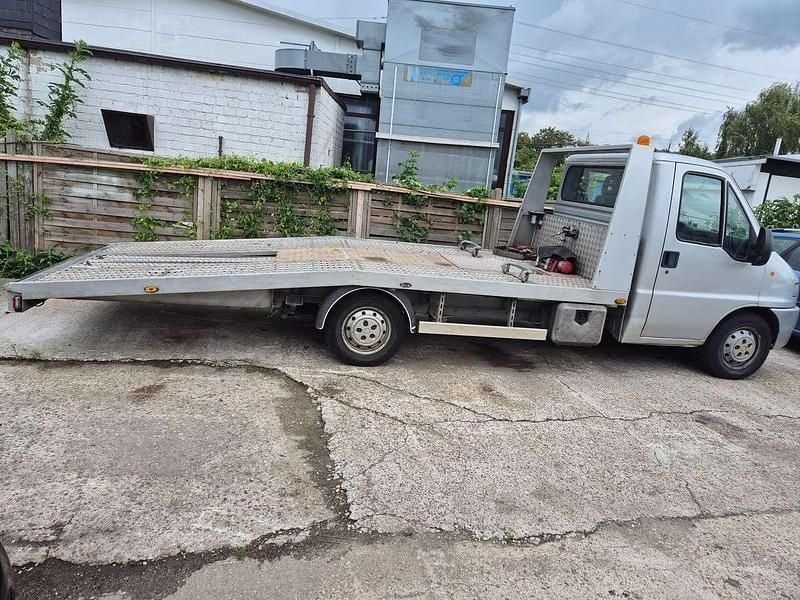 Gebraucht Peugeot Boxer 128 PS (94 kW) 2001 Grau Van
