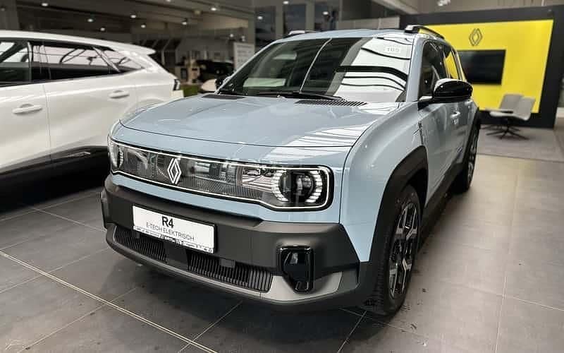 Kumulusblau Neu 2025 Renault 4 E-Tech Komfort SUV | 32.590 € (Superpreis) - Bild 1/4