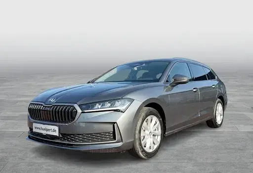 Nowe Skoda Superb Selection 193 KM (141 kW) 2026 Szary Kombi