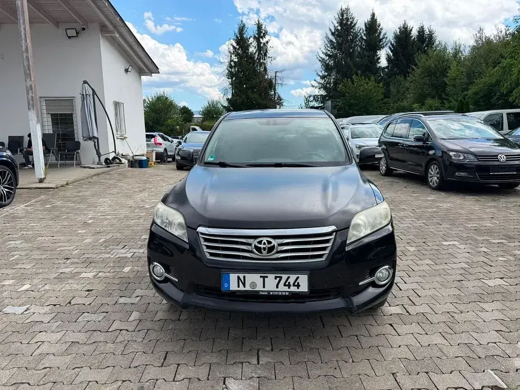 Gebraucht Toyota RAV4 Life 158 PS (116 kW) 2011 Schwarz SUV