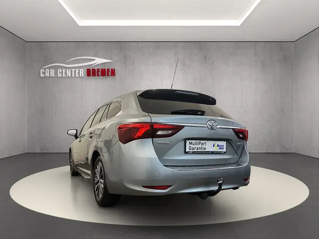 Gebraucht Toyota Avensis Edition-S 143 PS (105 kW) 2016 Grau Kombi