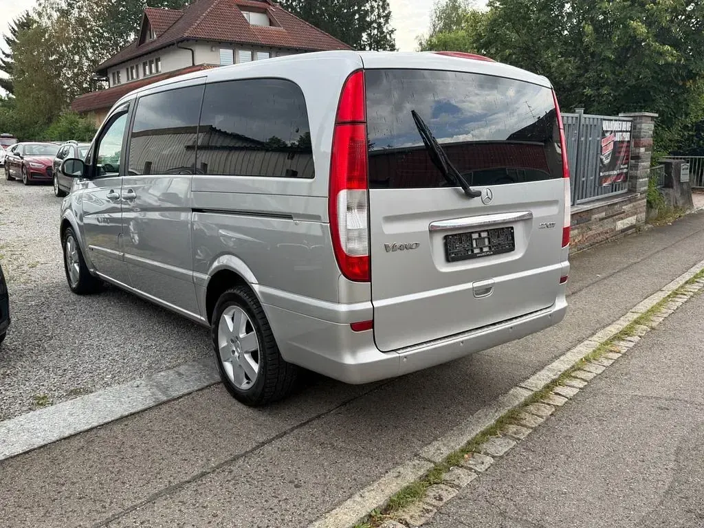 Gebraucht Mercedes Viano 150 PS (110 kW) 2004 Silber Van / Kleinbus