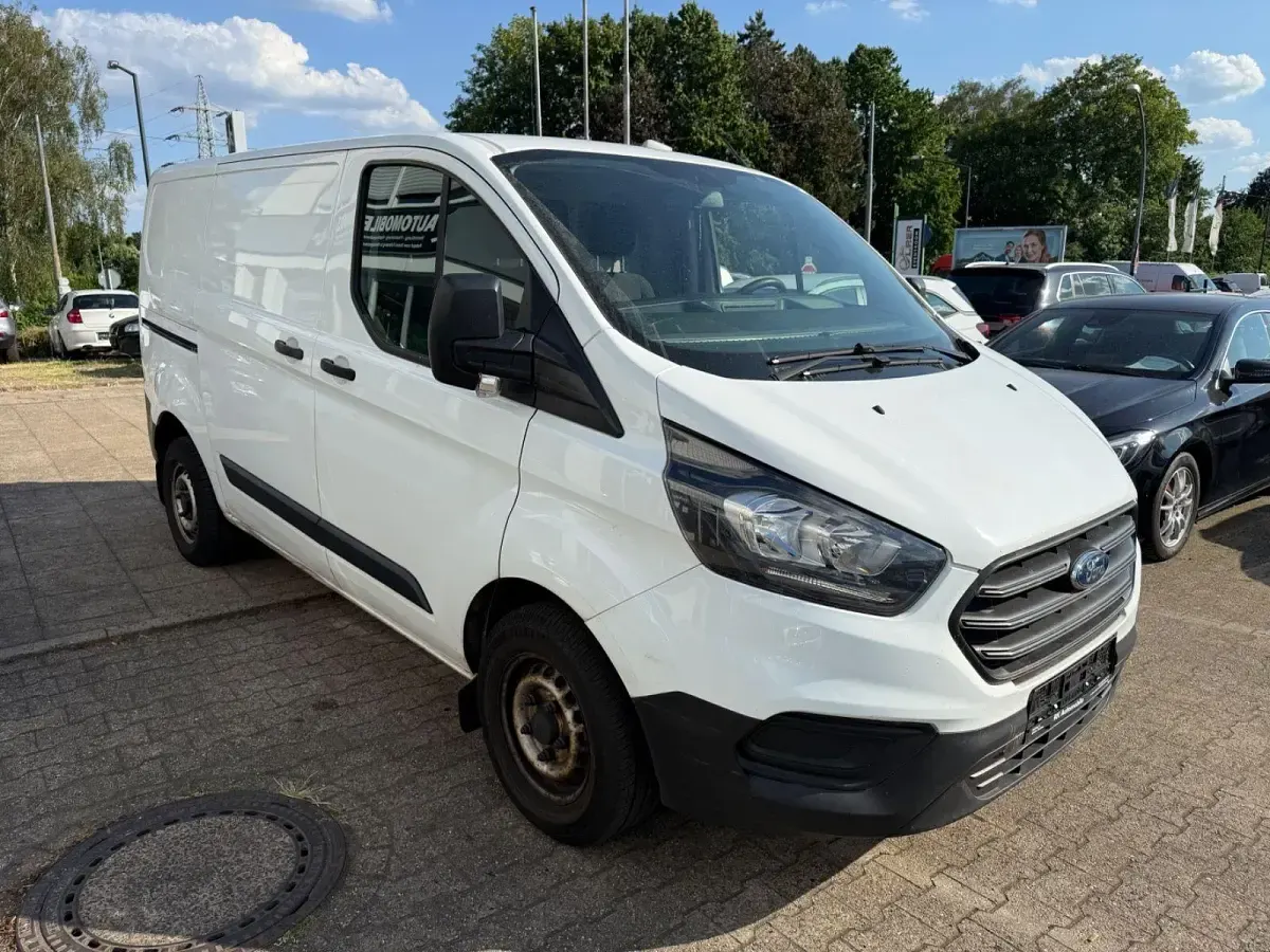 Gebraucht Ford Transit Custom 105 PS (77 kW) 2019 Weiß Van / Kleinbus