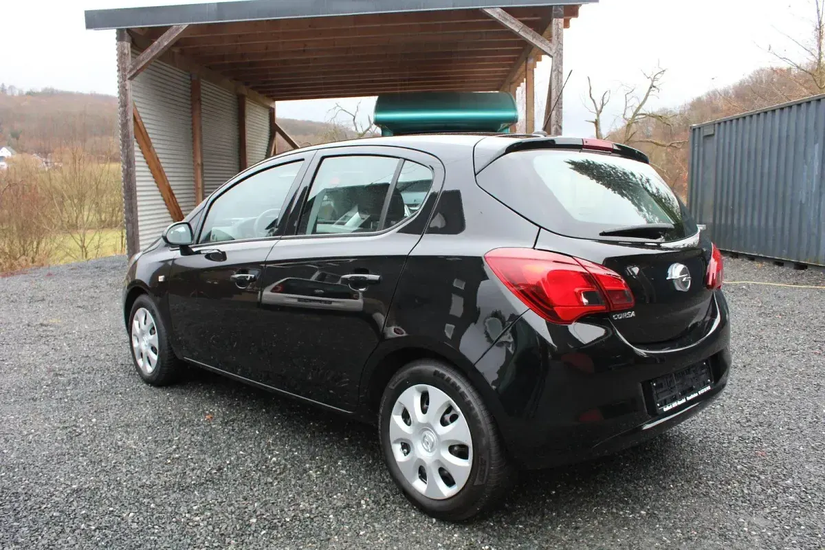 Gebraucht Opel Corsa 69 PS (50 kW) 2018 Schwarz Kleinwagen