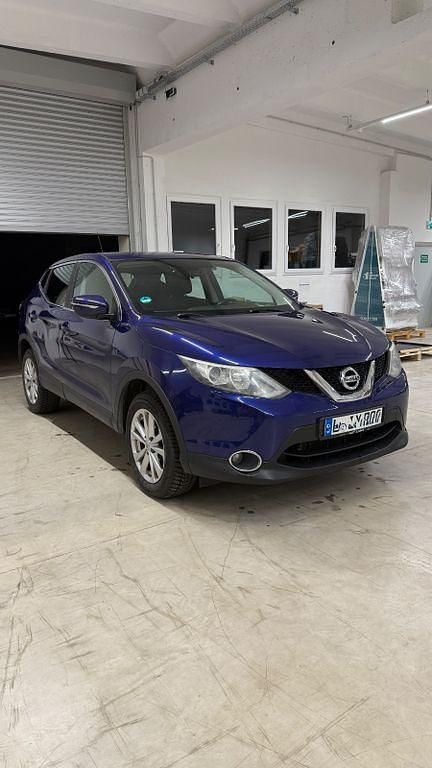 Gebraucht Nissan Qashqai 116 PS (85 kW) 2014 Blau SUV
