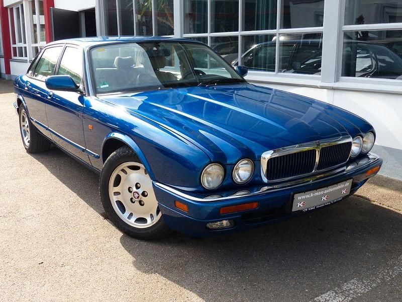 Gebraucht Jaguar XJ 241 PS (177 kW) 1997 Blau Limousine