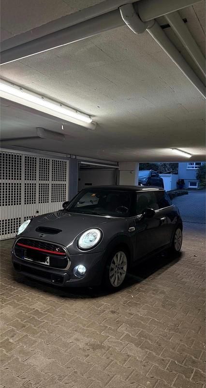 Grau Gebraucht 2017 Mini Cooper S Kleinwagen | 15.999 € (Fairer Preis) - Bild 1/4