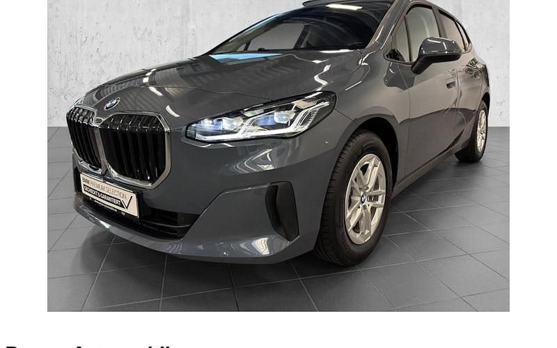Grau Gebraucht 2022 BMW 218 Luxury Line Kombi | 24.390 € (Fairer Preis) - Bild 1/4