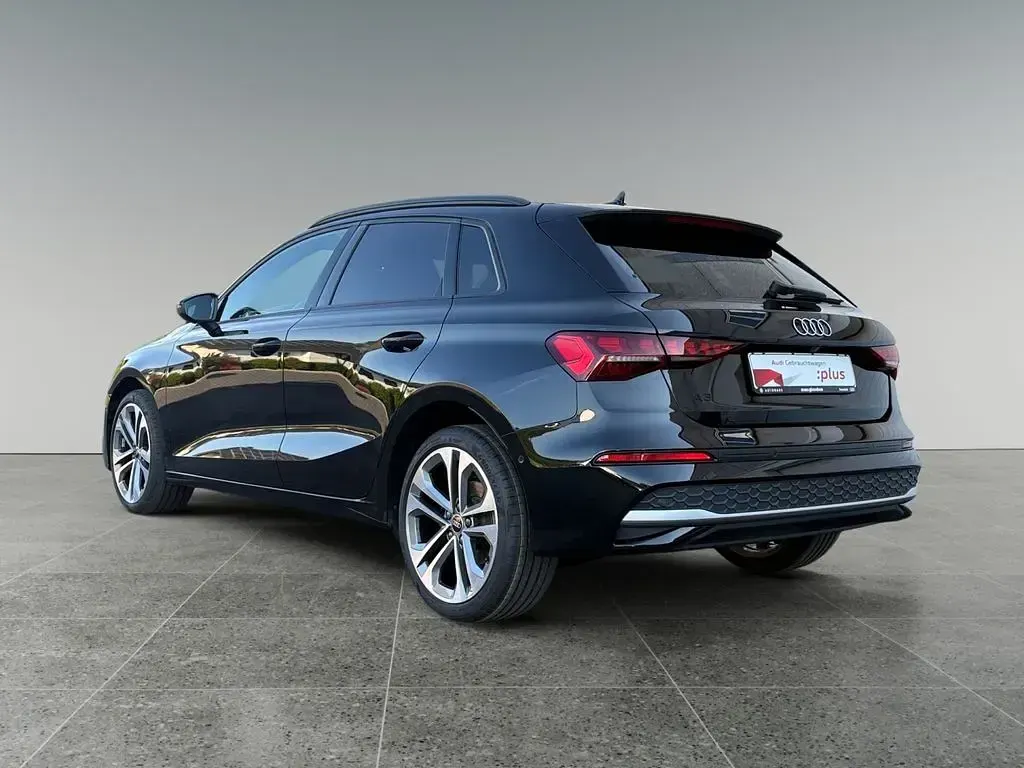 Gebraucht Audi A3 Ambiente 150 PS (110 kW) 2025 Mythosschwarz metallic Limousine